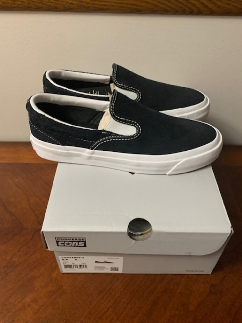 NWT pull on Converse shoes - Picture 2 of 7